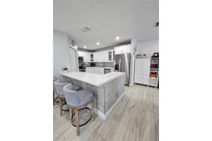 537 Racquet Club Rd APT 37, Weston, FL 33326, Sold 01/14/25