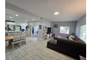 537 Racquet Club Rd APT 37, Weston, FL 33326, Sold 01/14/25