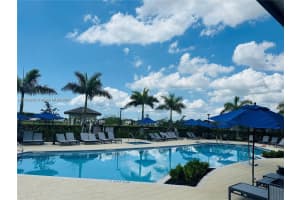 1200 Brickell Bay Dr 3705, Miami
