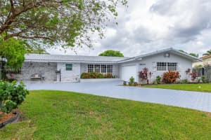 19120 E St Andrews Dr, Hialeah, FL 33015, Sold 02/24/25