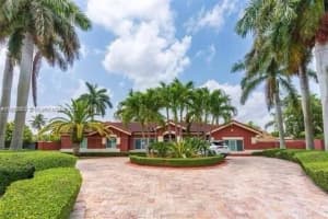 15680 SW 153rd Ct, Miami, FL 33187, Sold 01/31/25