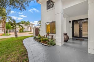 8261 NW 198th St, Hialeah, FL 33015, Sold 12/23/24