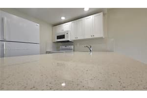 801 NW 47th Ave APT 710W, Miami, FL 33126, Sold 01/06/25