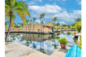 15545 Cairnryan Ct, Hialeah, FL 33014, Sold 12/30/24