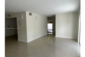 15645 SW 82nd Cir Ln APT 72, Miami, FL 33193, Sold 04/04/25