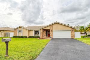 5221 King Arthur Ave, Davie, FL 33331, Sold 03/19/25