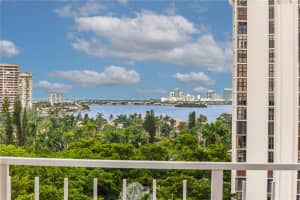 2000 Towerside Ter 1111, Miami, FL 33138 - MLS#A11683306
