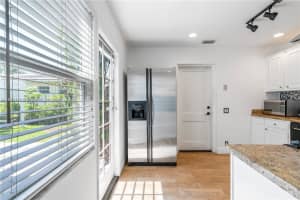 North Bay Village, FL, Sold 04/17/25