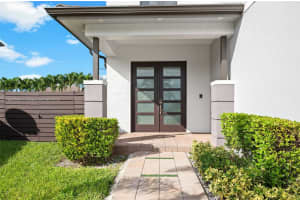 9121 NW 161st Terrace, Miami Lakes, FL 33016, Sold 04/03/25