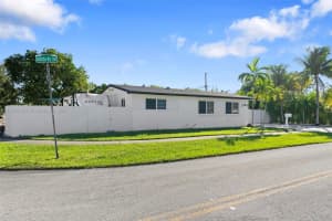 11460 Douglas Dr, Miami, FL 33176, Sold 01/31/25