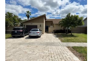 3996 Nw 1st Pl, Deerfield Beach