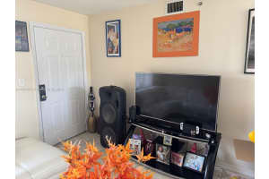 2035 NW Flagler Terrace APT 103, Miami, FL 33125, Sold 02/11/25