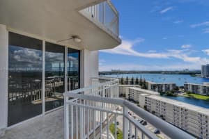 18011 Biscayne Blvd 1705, Aventura