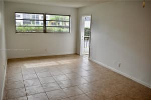 220 SW 9th Ave APT 118, Hallandale Beach, FL 33009, Sold 02/27/25