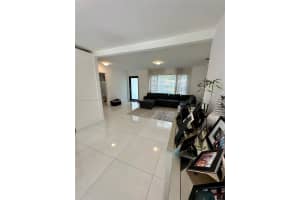 1412 NE 118th St, Miami, FL 33161, Sold 12/06/24