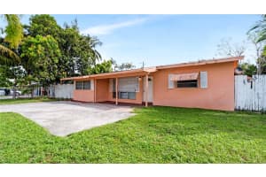 2920 NE 8th Ave, Pompano Beach, FL 33064, Sold 12/19/24
