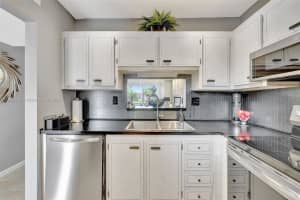 5103 NW 35th St APT 506, Lauderdale Lakes, FL 33319, - MLS#A11684195
