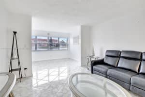 9540 Sunrise Lakes Blvd APT 103, Sunrise, FL 33322, Sold 09/08/25