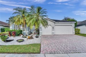 1254 Ginger Cir, Weston, FL 33326, Sold 02/03/25