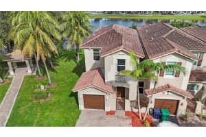933 SW 154th Ct, Miami, FL 33194, Sold 12/13/24