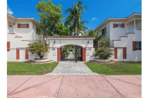1197 Marseille Dr 12, Miami Beach