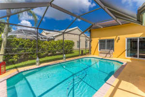 451 NW 190th Ave, Pembroke Pines, FL 33029, Sold 12/30/24