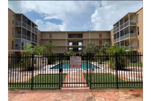 4848 NW 24th Ct APT 309, Lauderdale Lakes, FL 33313, Sold 01/16/25