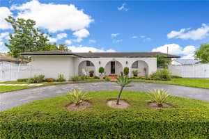 102 SW 102nd Ave, Miami, FL 33174, Sold 04/29/25