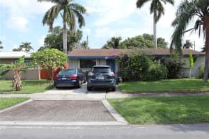 118 NE 1st Ct, Dania Beach, FL 33004, Sold 03/21/25