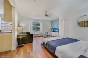 420 15th St APT 109, Miami Beach, FL 33139, Sold 04/01/25