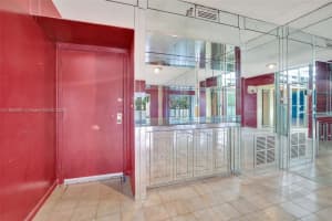 4001 Hillcrest Dr, Hollywood, FL 33021, Sold 01/21/25