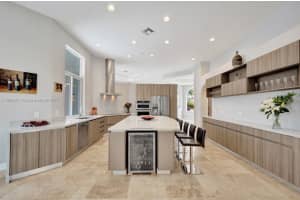 372 Mallard Dr, Weston, FL 33327, Sold 12/30/24