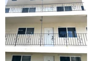 2210 Taylor St APT 204, Hollywood, FL 33020, - MLS#A11684961