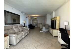 MLS# A11685035, Hollywood, Florida 33019
