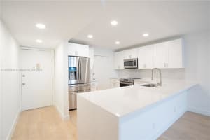 4880 Nw 22nd St 114, Lauderhill