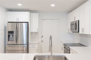 4880 NW 22nd St APT 114, Lauderhill, FL 33313, - MLS#A11685036