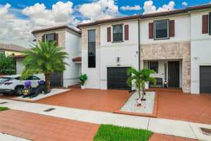 10275 W 32nd Ln, Hialeah, FL 33018, Sold 12/27/24