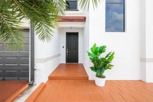 10275 W 32nd Ln, Hialeah, FL 33018, Sold 12/27/24