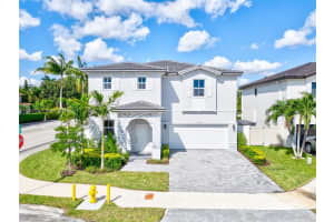 16185 SW 65th Ln, Miami, FL 33193, Sold 01/15/25