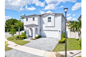 16185 SW 65th Ln, Miami, FL 33193, Sold 01/15/25