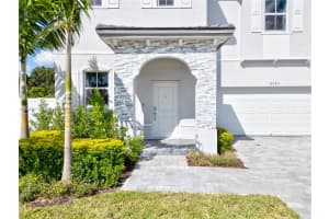 16185 SW 65th Ln, Miami, FL 33193, Sold 01/15/25