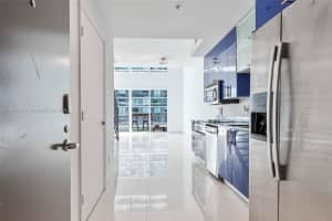 60 SE 13th St, Miami, FL 33131, Sold 03/18/25