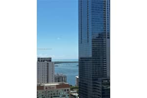 60 SE 13th St, Miami, FL 33131, Sold 04/22/25