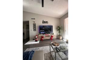 7920 N Nob Hill Rd, Tamarac, FL 33321, Sold 02/28/25