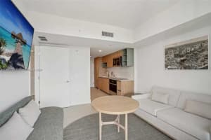 601 Ne 1st 4114, Miami