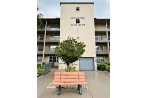 551 SW 135th Ave APT 206B, Pembroke Pines, FL 33027, Sold 04/28/25