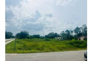 601 Lake Ave Lehigh Acres, FL 33972 - MLS#A11685387