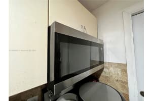 1515 NE 125th Terrace APT 312, North Miami, FL 33161, Sold 12/27/24