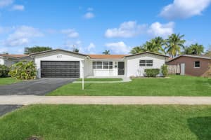 617 S Crescent Dr, Hollywood, FL 33021, Sold 02/27/25
