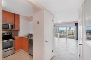 1965 S Ocean Dr APT 17H, Hallandale Beach, FL 33009, Sold 01/14/25